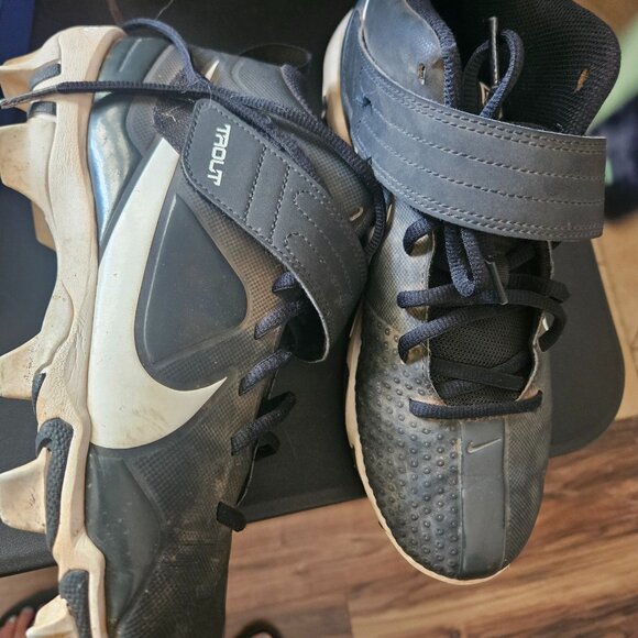 Nike cleats - Picture 1 of 1